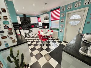 Kitchen- click for photo gallery